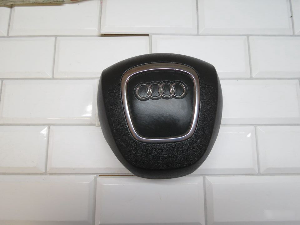 Подушка безопасности в рулевое колесо Audi Q7 (4L) I (2005–2009)