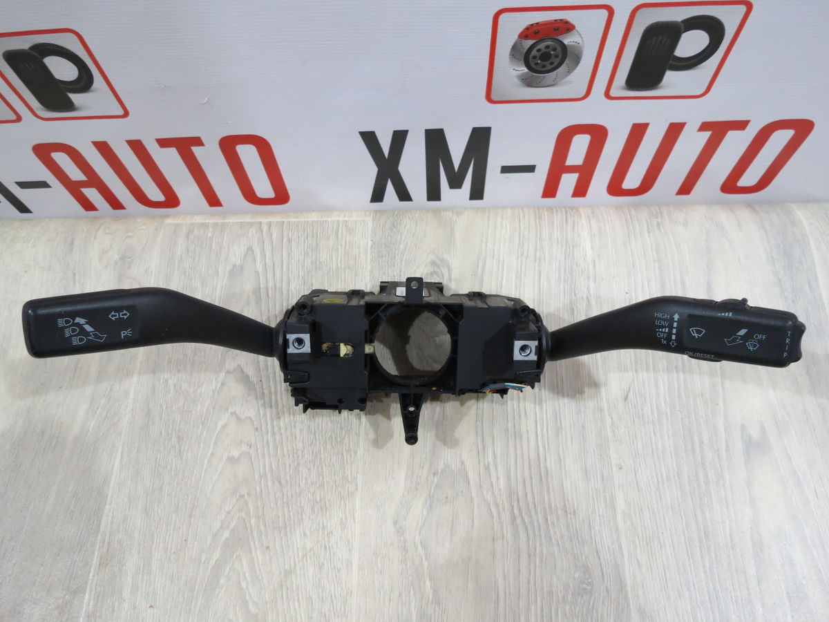 Переключатель подрулевой в сборе Skoda Rapid (NH1) I (2012–2017)