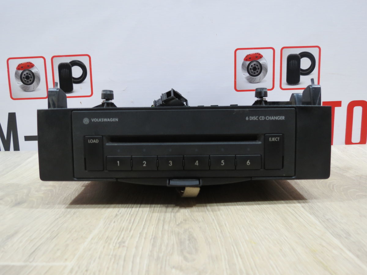 Проигрыватель CD/DVD Volkswagen Passat (B6) VI (2005–2011)