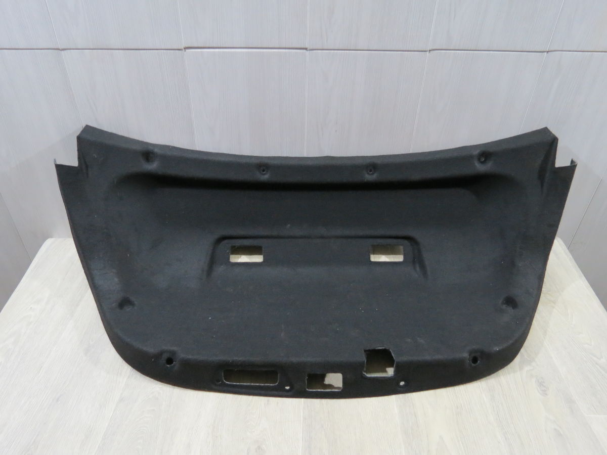 Обшивка крышки багажника Mercedes-Benz C-Class (W205) IV (2013–2018)