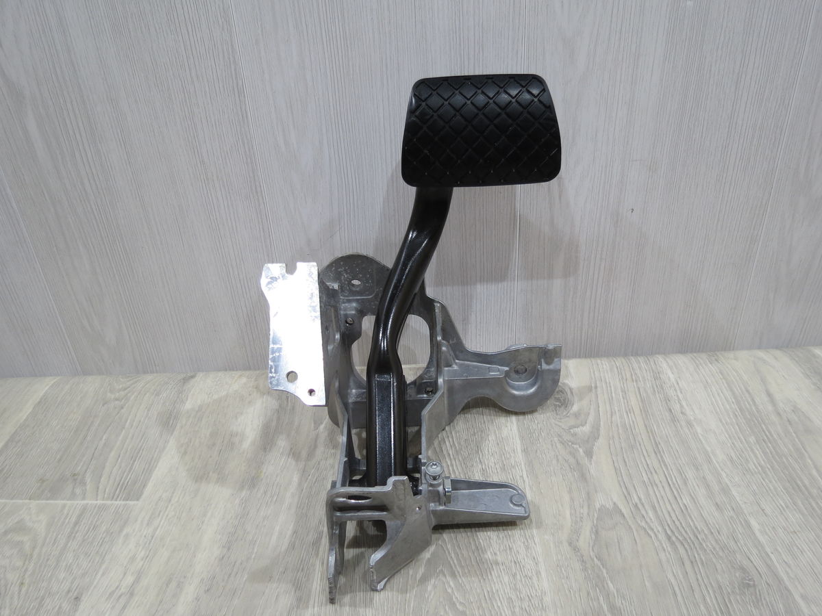 Педаль тормоза Audi Q7 (4M) II (2015–н.в.)