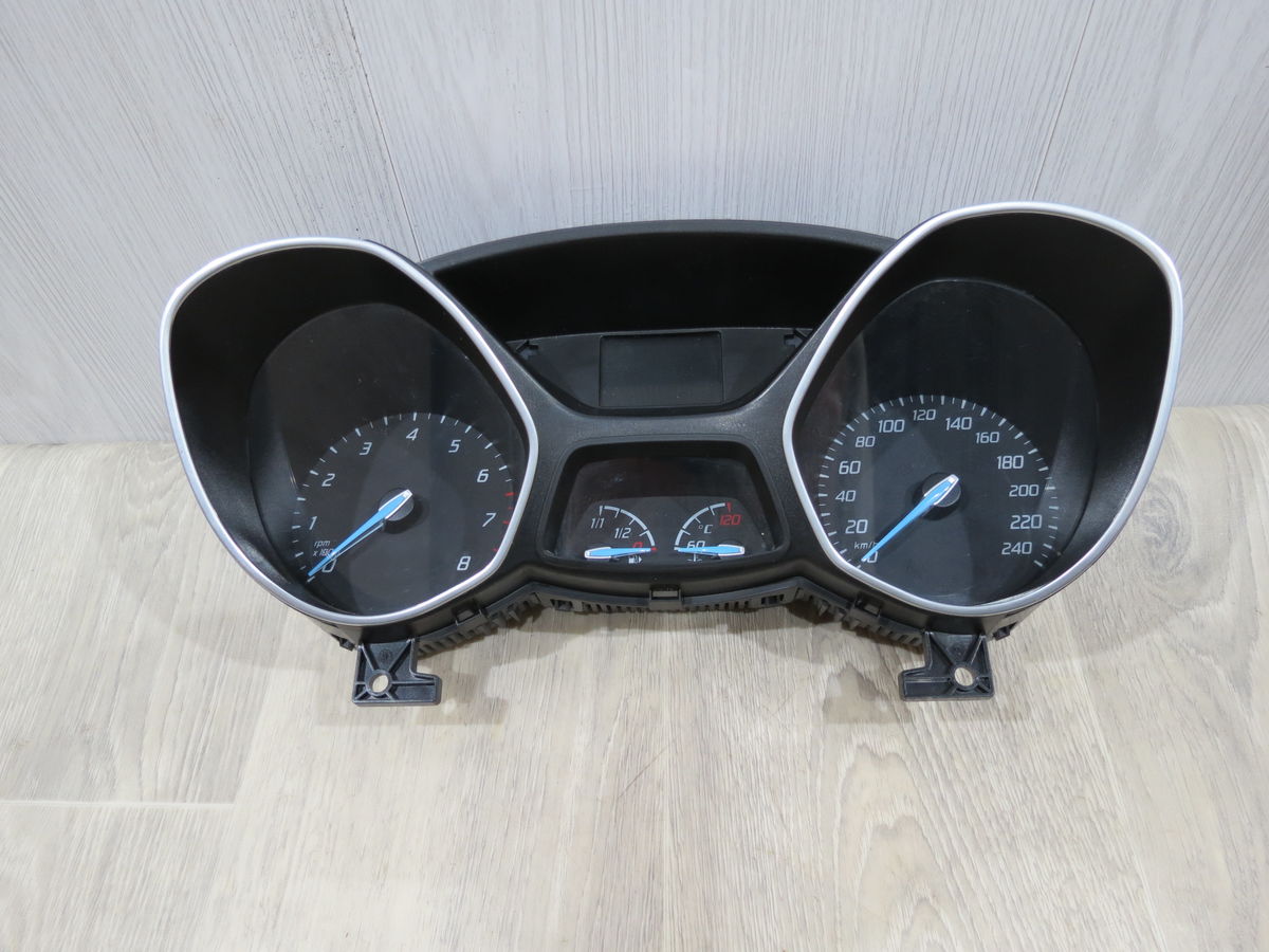 Панель приборов Ford Focus (III) III (2010–2015)