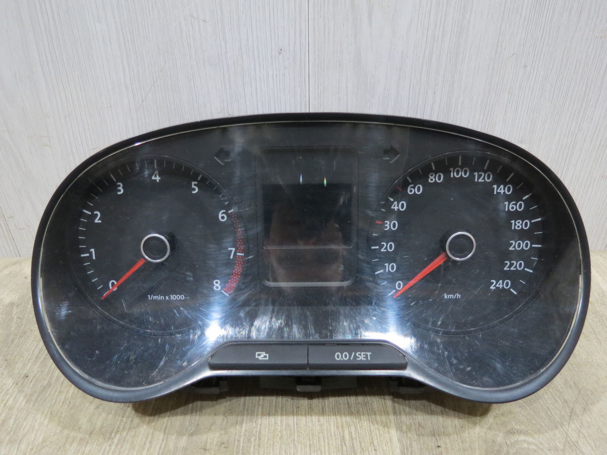 Панель приборов Volkswagen Polo (Mk5) V (2008–2015)