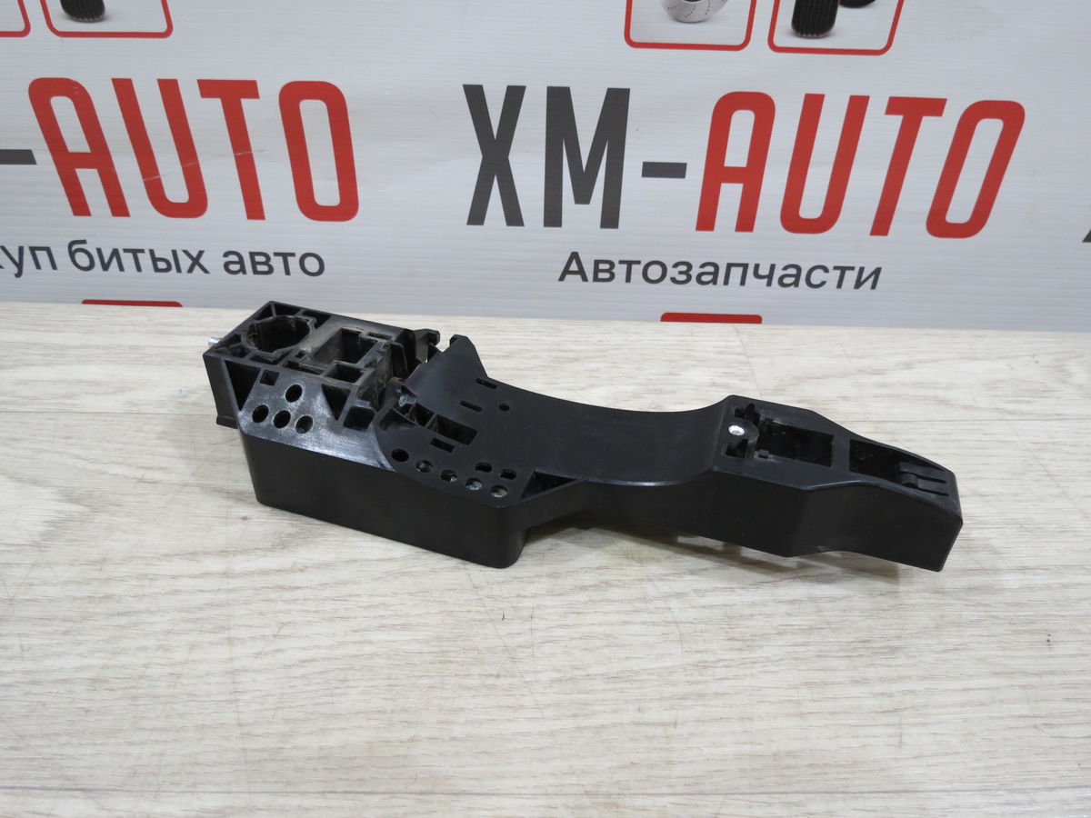 Кронштейн ручки Лада Веста (2180) I (2015– н.в.)