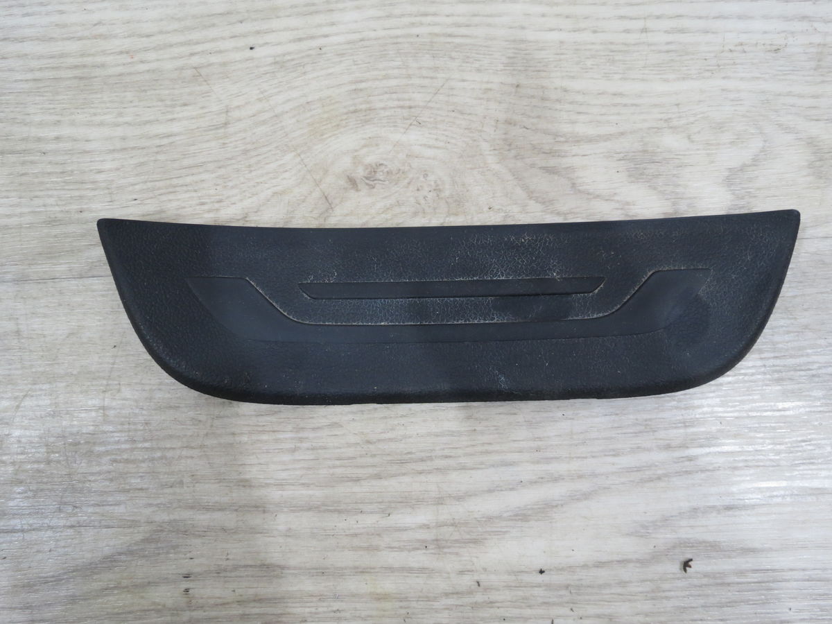 Накладка порога (внутренняя) Kia Ceed (JD) II (2012–2016)