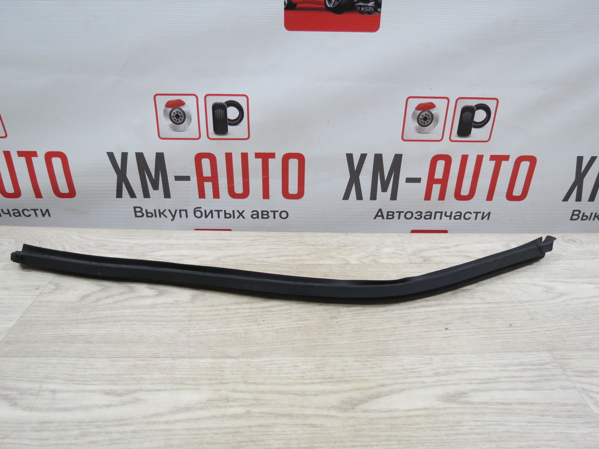 Уплотнитель стекла двери Kia Optima IV (2016–2018)