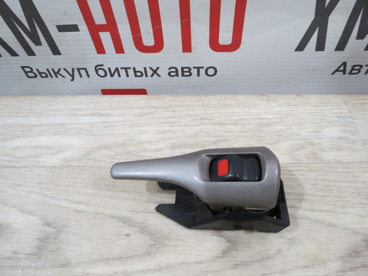 Ручка двери внутренняя левая Toyota Corolla (E150) X (2006–2010)