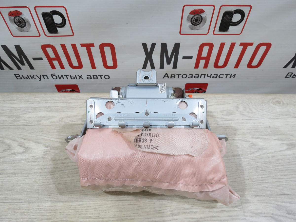 Подушка безопасности пассажирская (в торпедо) Toyota Corolla (E150) X (2006–2010)
