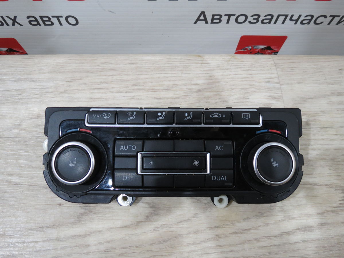 Блок управления климатической установкой Volkswagen Golf (Mk6) VI (2008–2016)