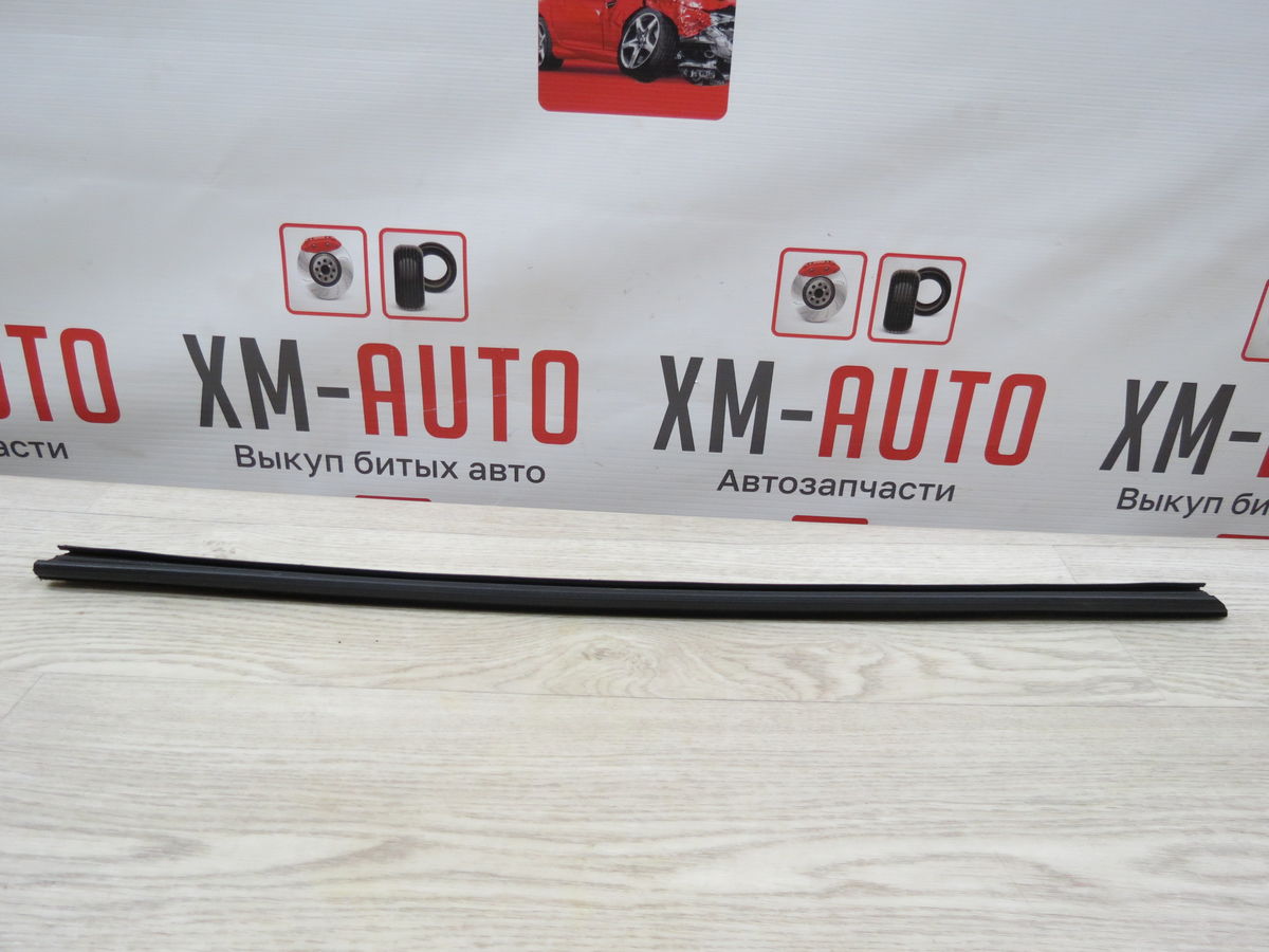 Уплотнитель стекла двери Volkswagen Polo (Mk6) VI (2020– н.в.)