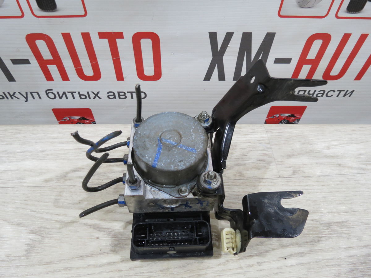 Блок ABS (насос) Renault Duster I (2010–2015)