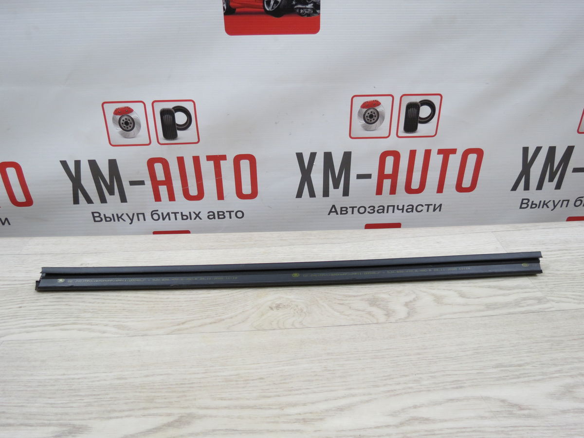 Уплотнитель стекла двери Volkswagen Polo (Mk6) VI (2020– н.в.)