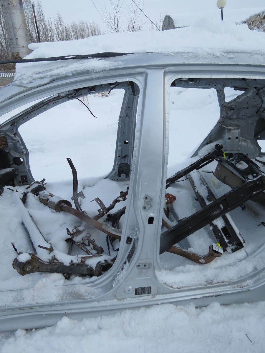Порог со стойкой левый Hyundai Solaris I (2010–2014)