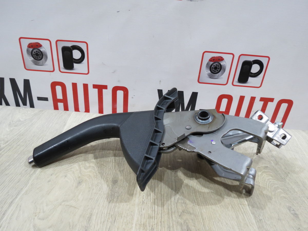 Рычаг стояночного тормоза Kia Ceed (JD) II (2012–2016)