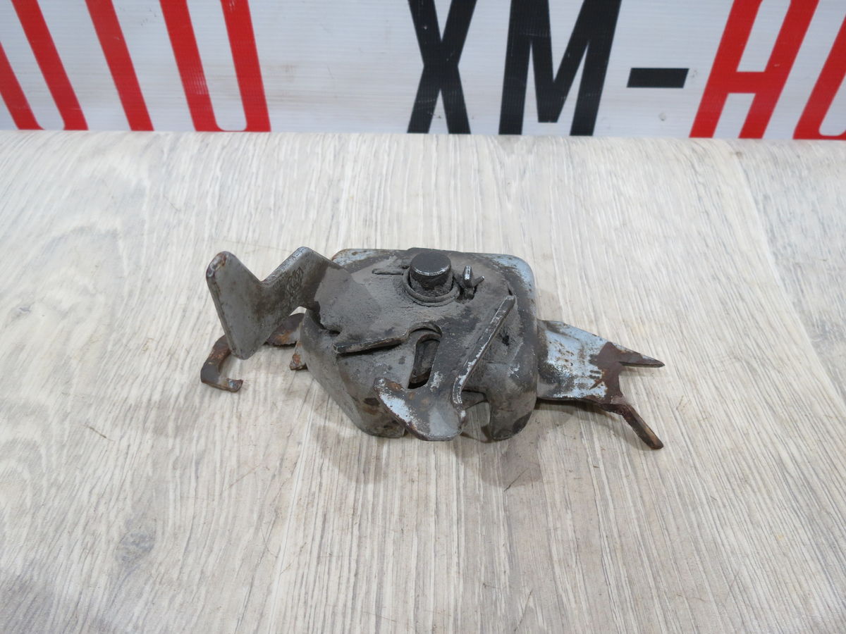 Замок капота Лада Ларгус (R90) I (2012– н.в.)