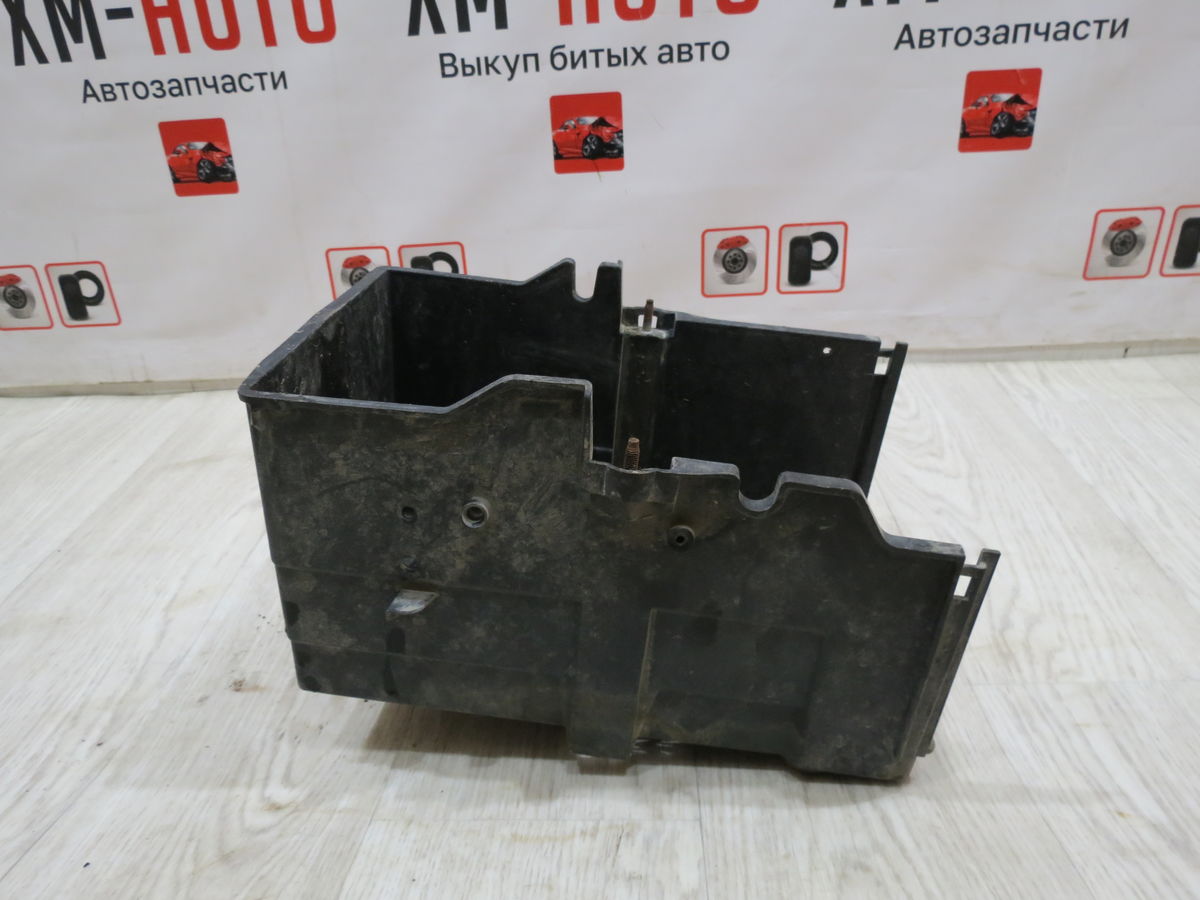 Крепление аккумулятора Ford Focus (III) III (2010–2015)
