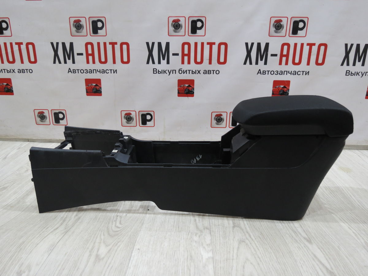Консоль Mitsubishi Lancer X (2008–2017)