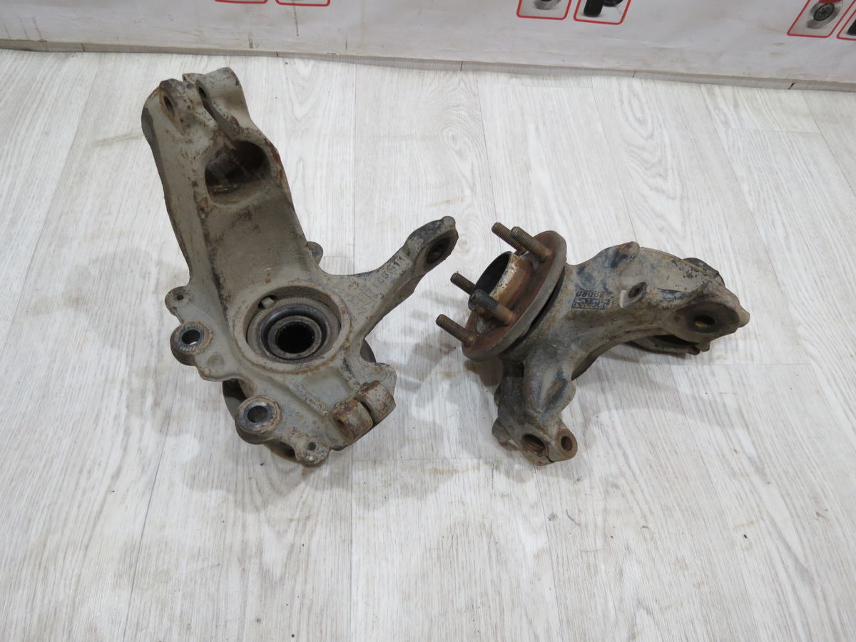Кулак поворотный передний Ford Focus (III) III (2010–2015)