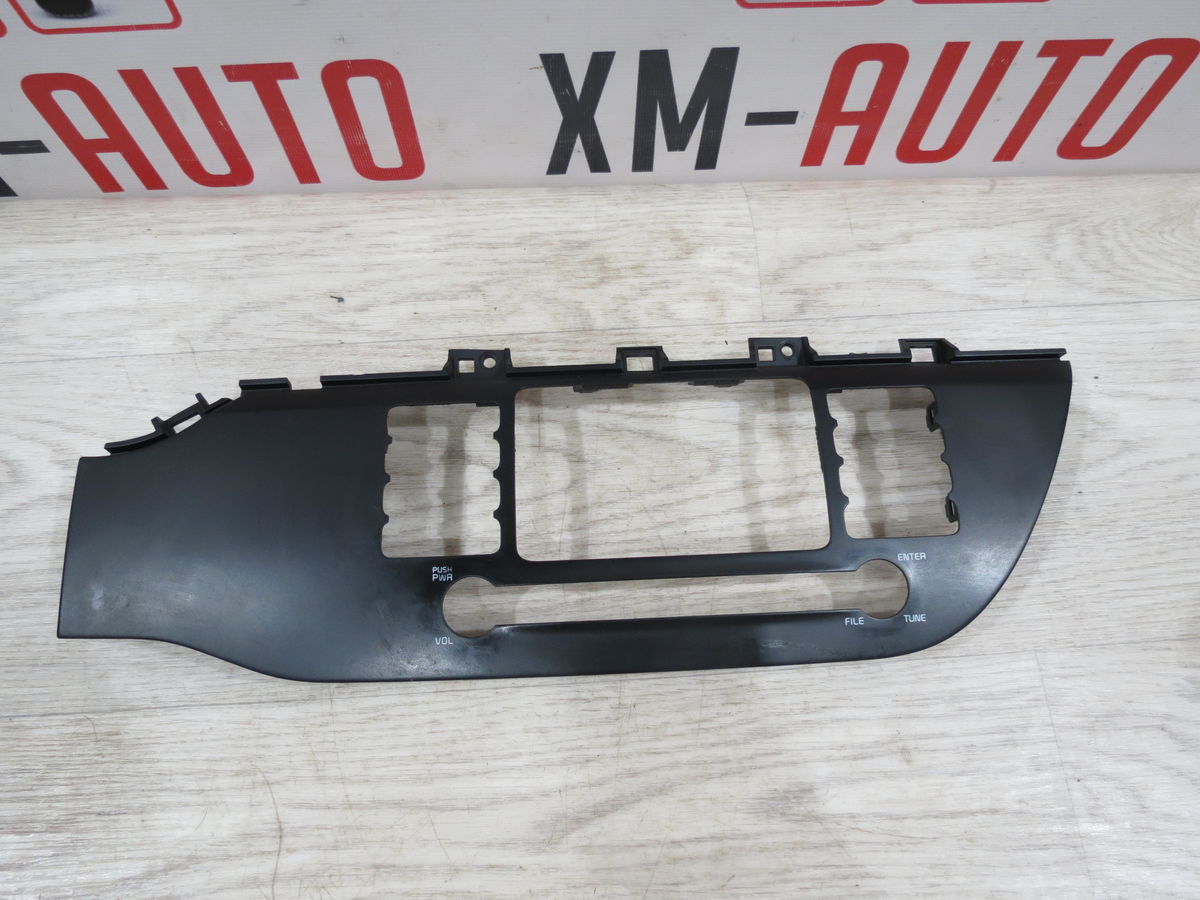 Рамка магнитолы Kia Rio (FB) IV (2016– н.в.)