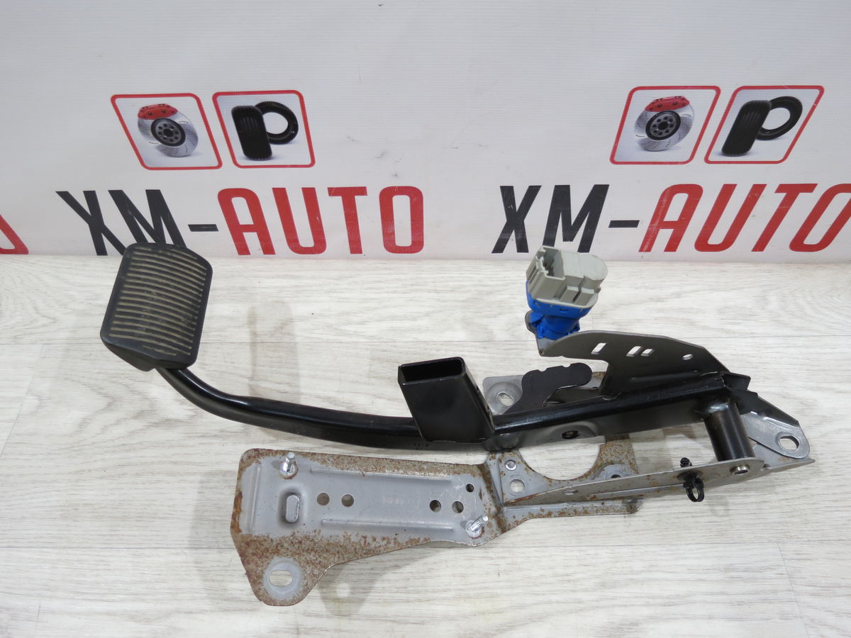 Педаль тормоза Ford Focus (III) III (2010–2015)