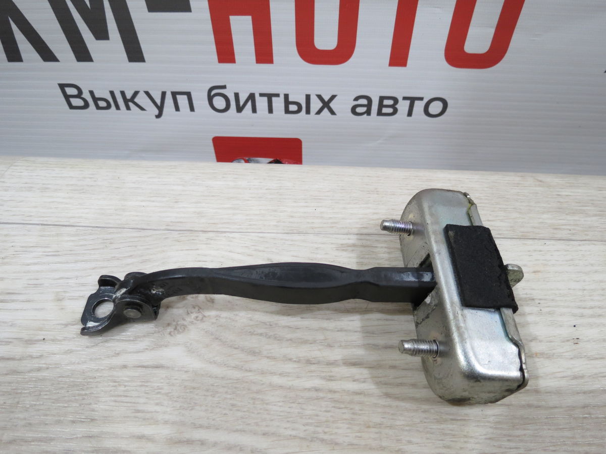 Ограничитель двери Toyota Camry (XV50) VIII (2011–2014)