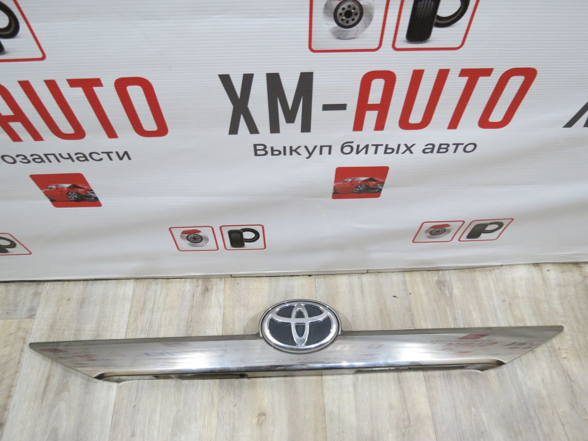 Молдинг Toyota Camry (XV50) VIII (2011–2014)