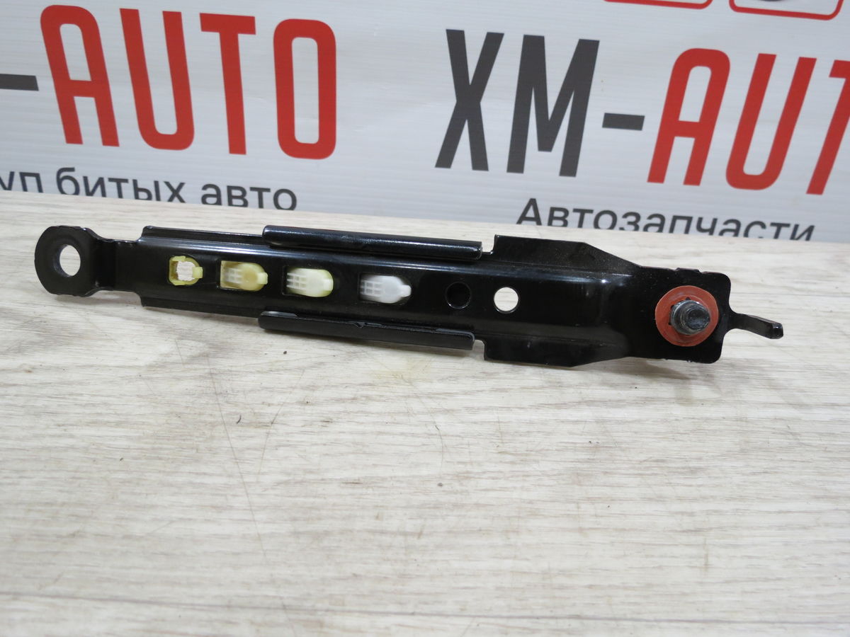 Механизм регулировки ремня безопасности Kia Rio (QB) III (2011–2015)