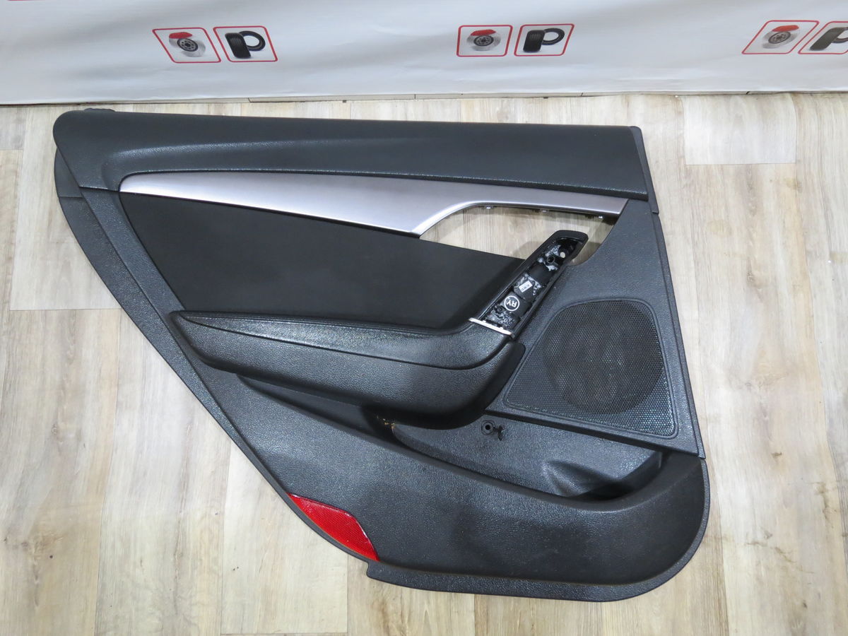 Обшивка двери задней левой Hyundai i40 I (2011–2015)