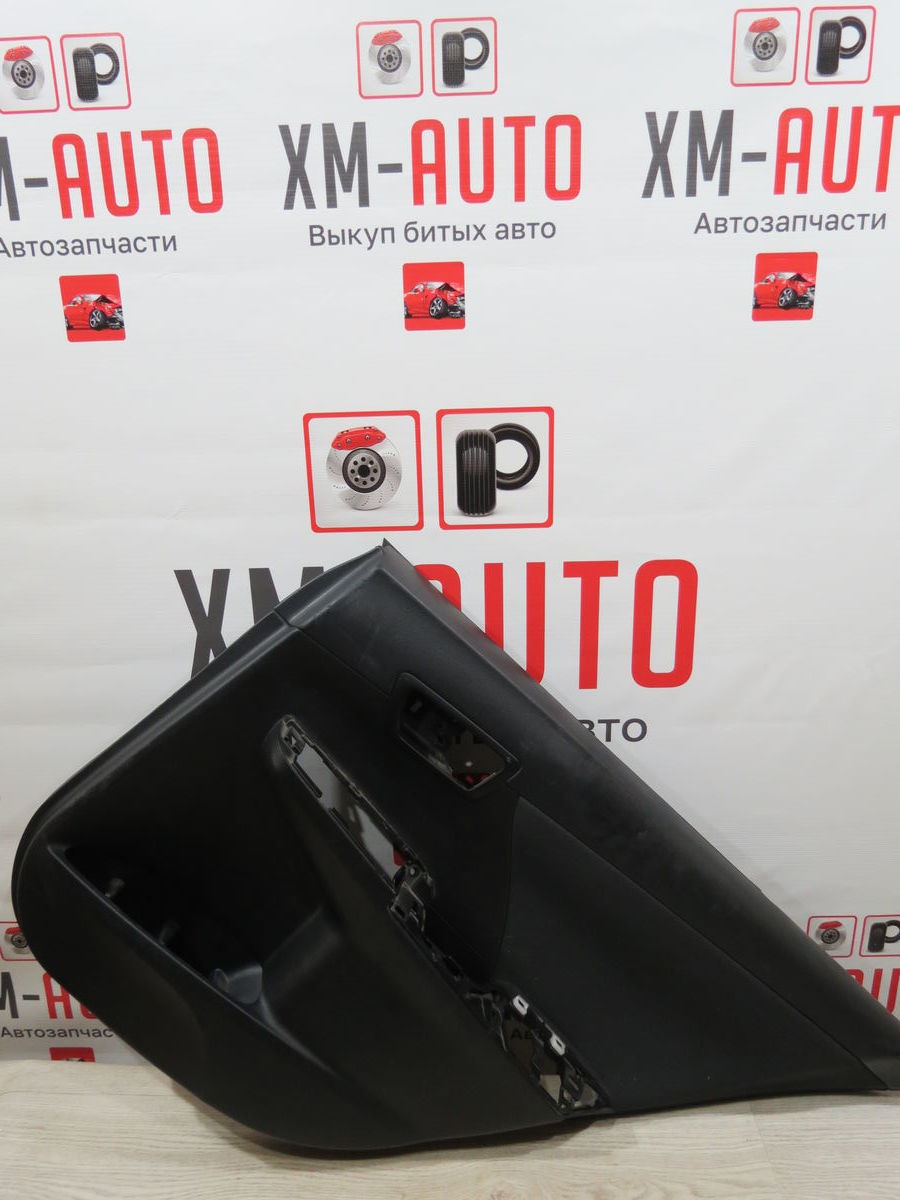 Обшивка двери задней правой Toyota Camry (XV50) VIII (2011–2014)