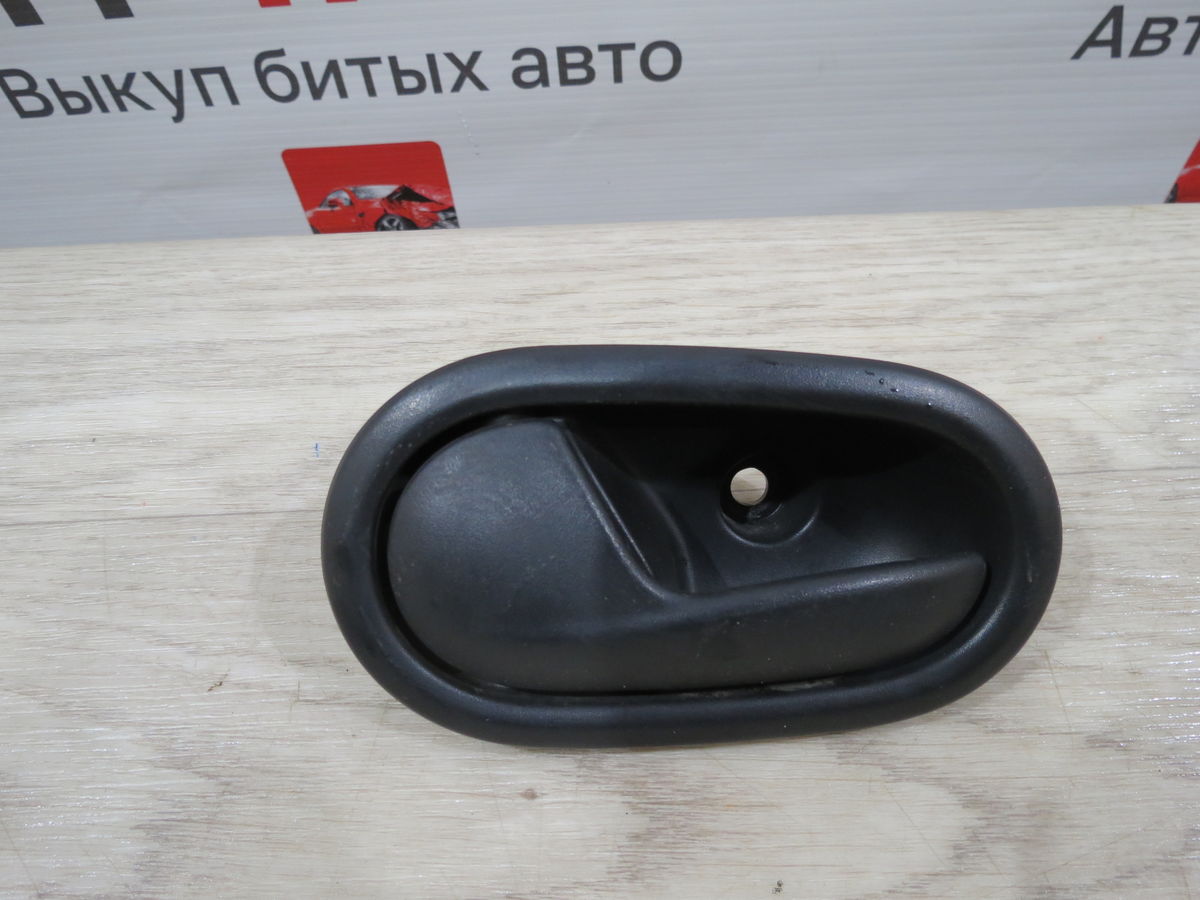 Ручка двери внутренняя Renault Sandero Stepway II (2014–2018)