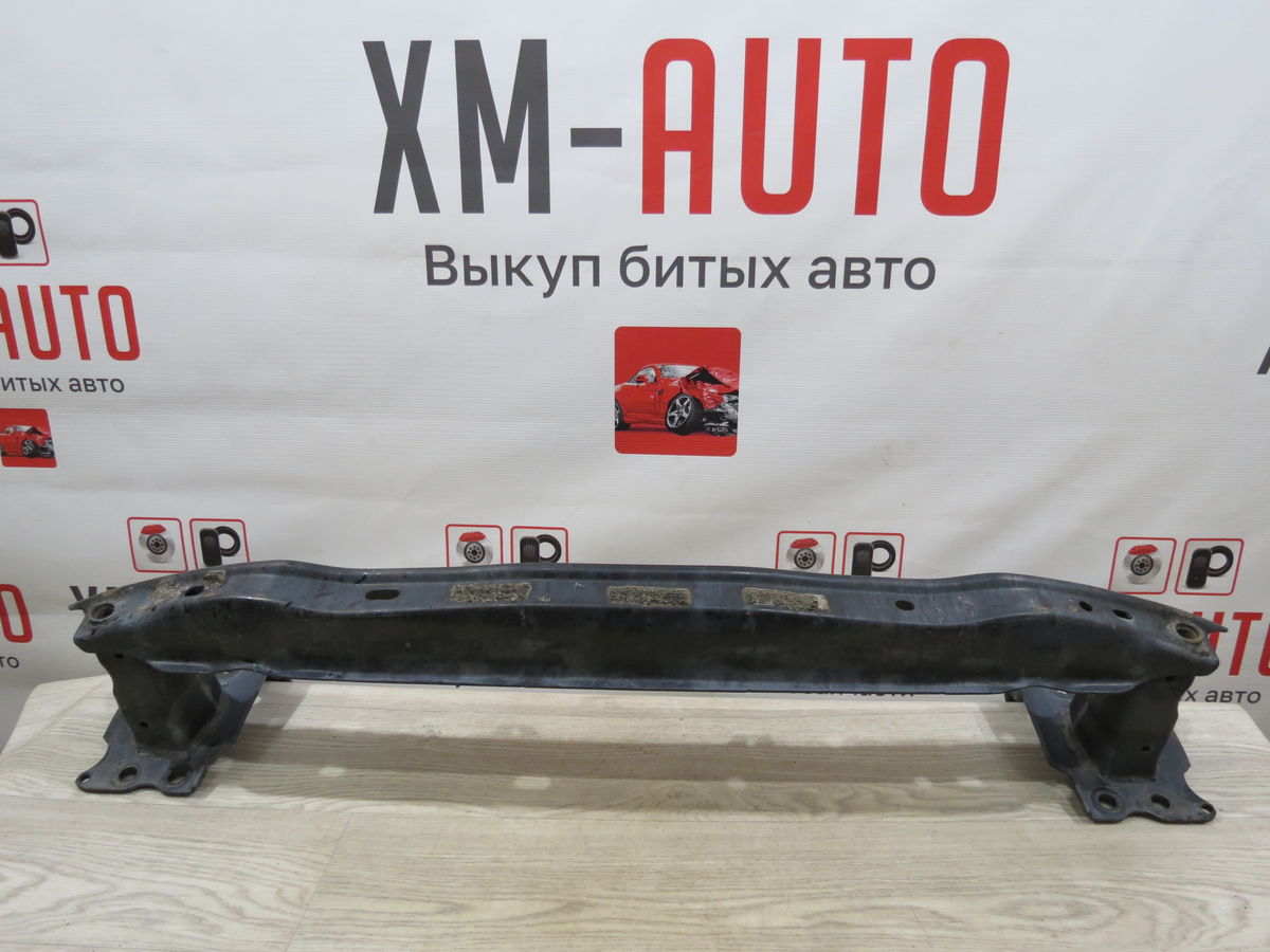 Усилитель переднего бампера Volkswagen Touareg (GP) I (2002–2007)