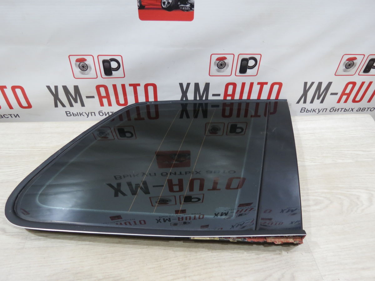 Стекло кузовное глухое правое Volkswagen Touareg (GP) I (2002–2007)