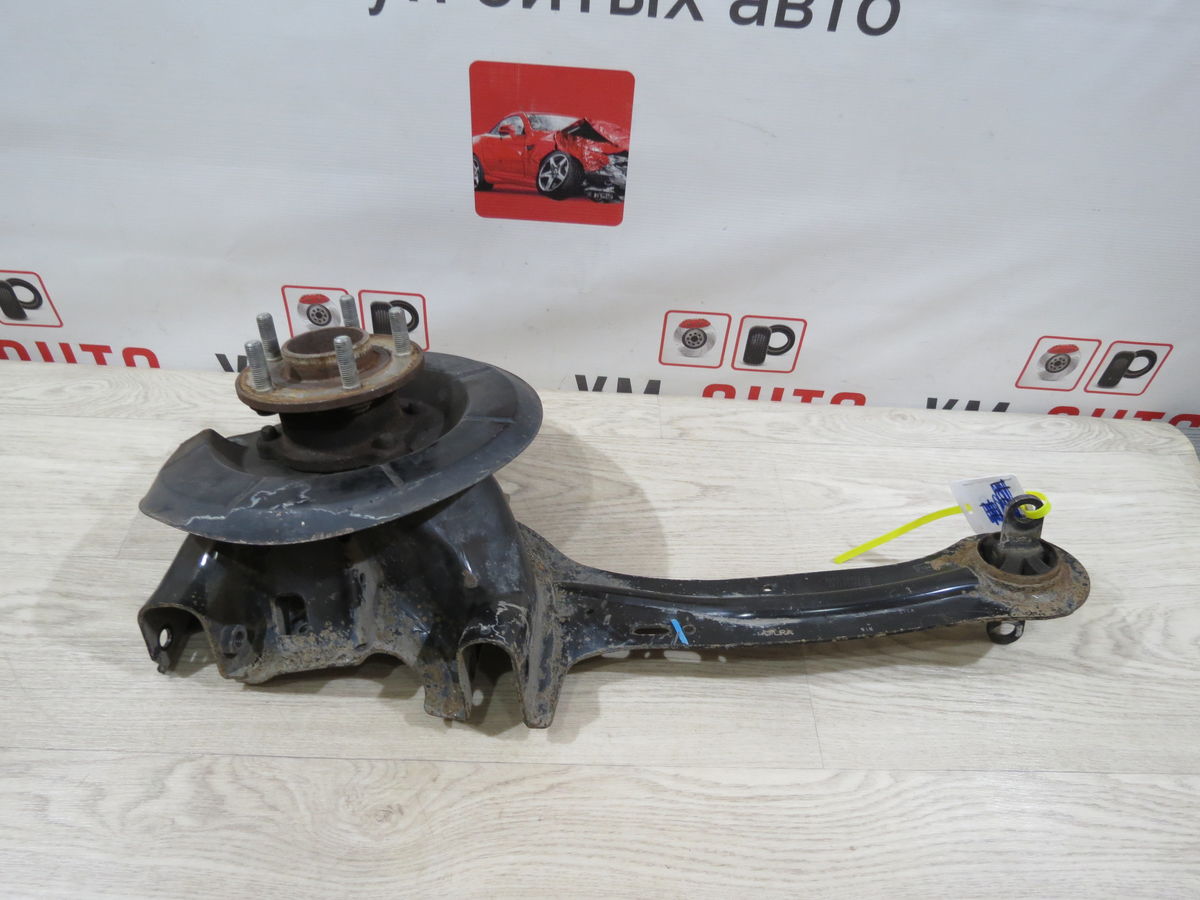 Кулак поворотный передний Ford Focus (III) III (2010–2015)