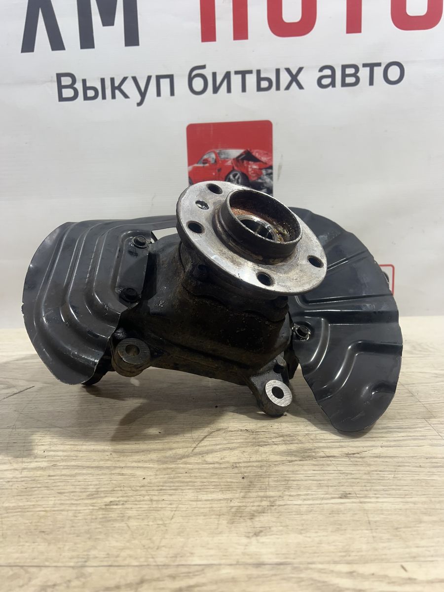 Кулак поворотный передний BMW X4 (F26) I (2014–2018)