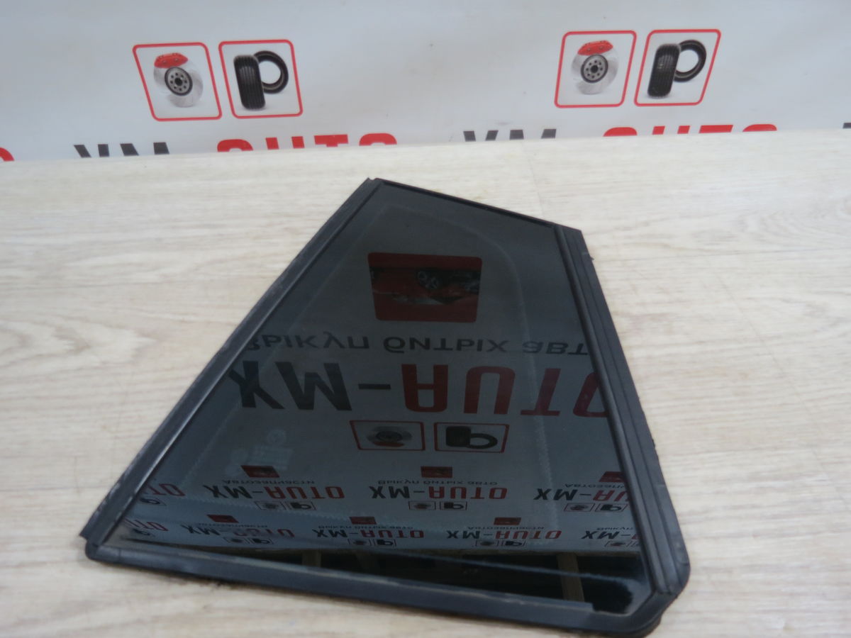 Стекло двери задней левой (форточка) BMW X4 (F26) I (2014–2018)