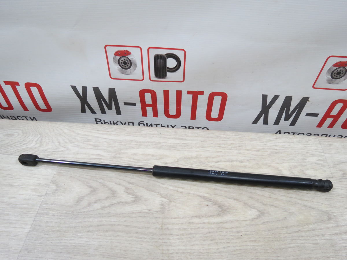Амортизатор крышки багажника Mitsubishi Outlander (CW0W) II рестайлинг (2010–2012)