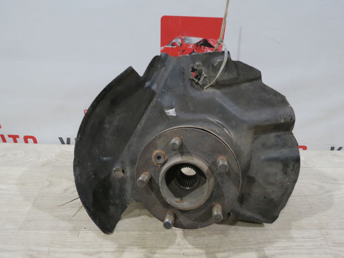 Кулак поворотный передний Land Rover Range Rover (L322) III (2002–2005)