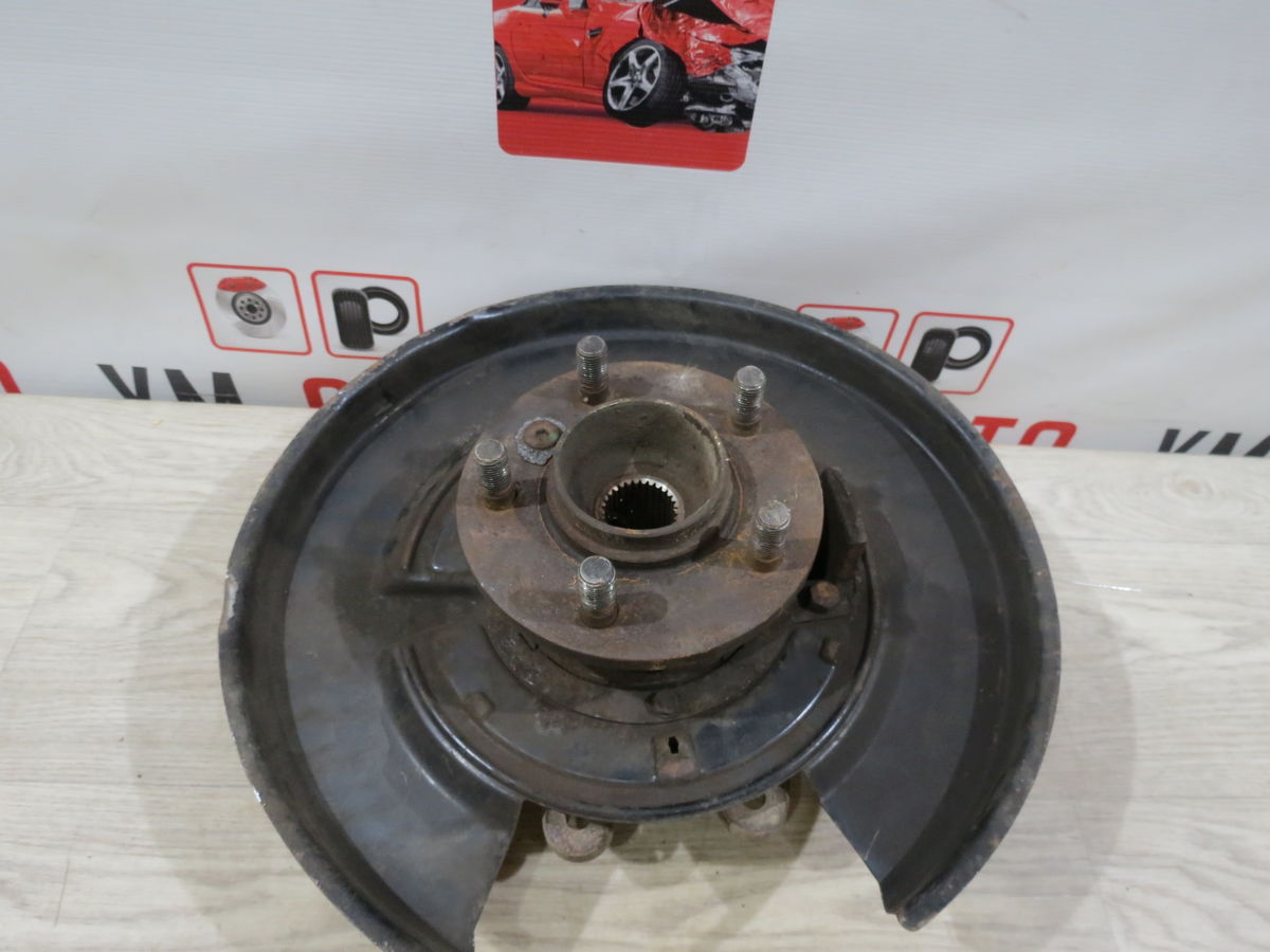 Кулак поворотный передний Land Rover Range Rover (L322) III (2002–2005)