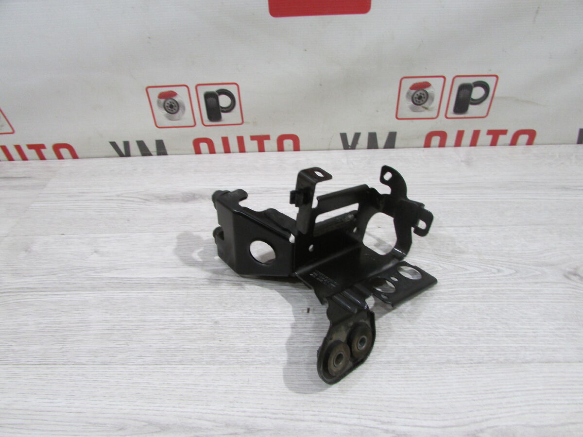 Кронштейн блока ABS (насос) Opel Astra (J) IV (2009–2012)