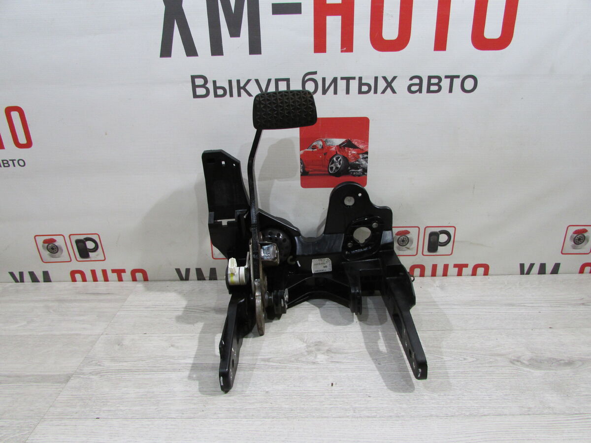 Педаль тормоза Opel Astra (J) IV (2009–2012)