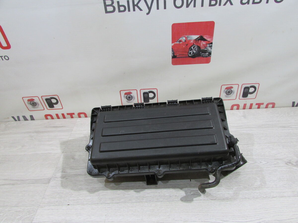 Корпус воздушного фильтра Volkswagen Polo (Mk5) V (2008–2015)
